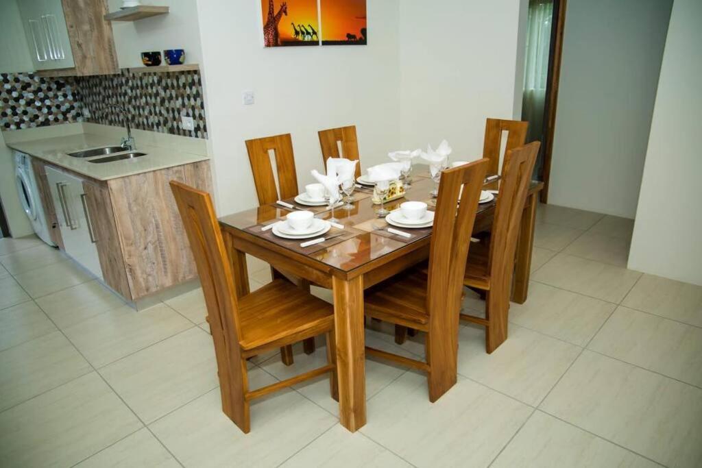 Entire Luxury 3 Bedroom Condo For Rent - Flic-En-Flac - Close To Beach Exteriér fotografie