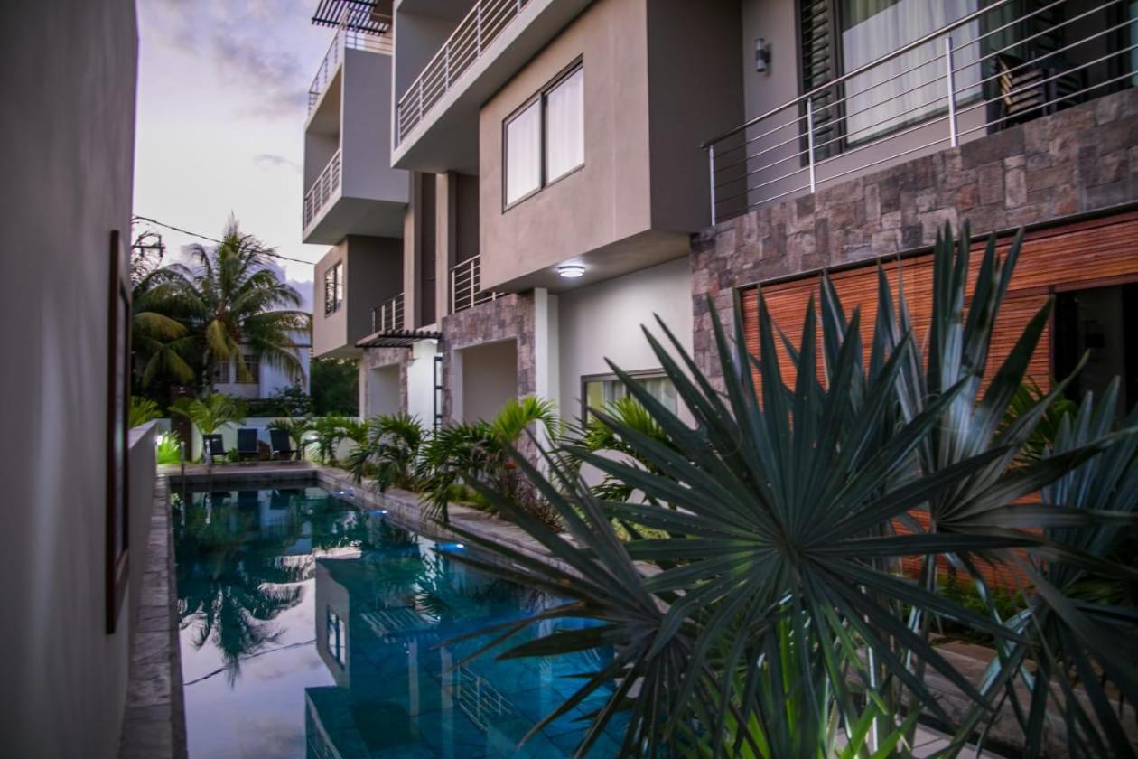 Entire Luxury 3 Bedroom Condo For Rent - Flic-En-Flac - Close To Beach Exteriér fotografie